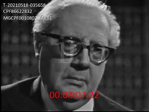 Andres Segovia in a remarkable performance on Les Grands interpretes with Bernard Gavoty.