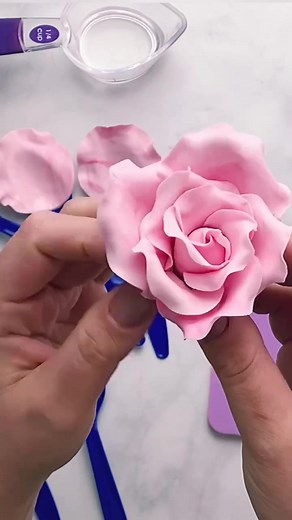 How to Create a Beautiful Fondant Rose