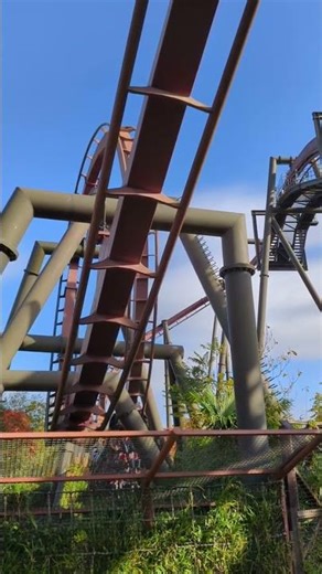 NEMESIS Iconic Loop!!! 😱 #rollercoaster #themepark #thorpepark #nemesis #nemesisinferno #inversion