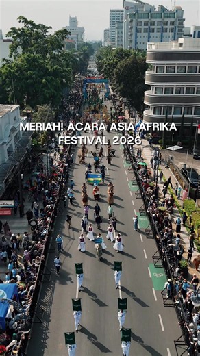 Akhirnya Asia Afrika Festival Hadir Kembali✨ Ada Parade Budaya, Pertunjukan Seni & Musik. Selain itu ada berbagai tenant umkm, kreatif & Kuliner 💯 🗓️Acaranya Berlangsung 11 & 12 Juli 2026 #creatorsearchinsights #asiaafrikafestival #explorebandung2026 #wisatabandung #fyp