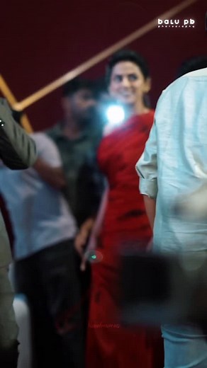 VVC (visualversecuts) on Instagram: "Presenting our Beautiful Yanji @shraddhasrinath from the press meet of Aaryan in kerala🫶❤️ Shot by - @balu_p_b Edited by @manny07.__ (Na thanga🫶) . . . #aaryan #shraddhasrinath #viral #reels #reelsinstagram #trending #visualversecuts💕"