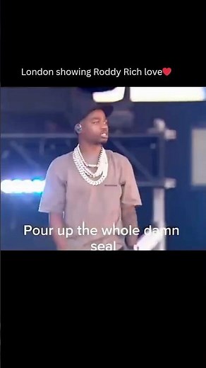 Roddy Rich performs The Box in London, England'🔥