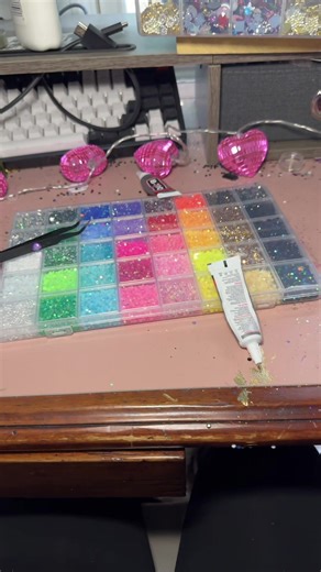 Exploring Bedazzling Techniques for Creative Expressions