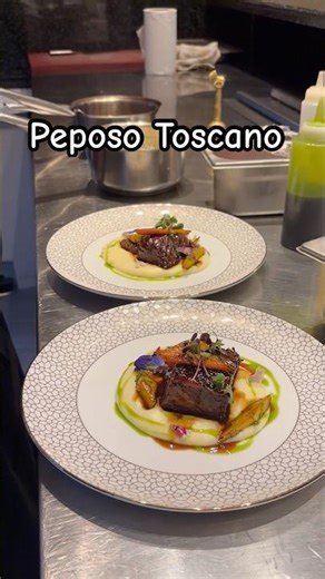 Tuscany braised short ribs, red wine sauce, potato mousseline, heirlooms balsamic carrots #pairing