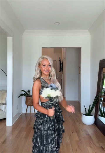 Stunning Prom Dress Transitions for 2023