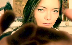 ASMR -杰姬小姐姐帮你睡眠 吃耳朵 手部动作 亲吻