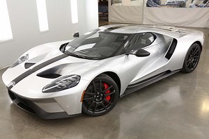 2017 Ford GT Review: Prices, Specs, and Photos
