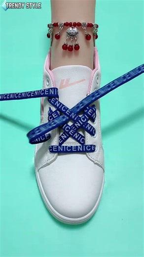 No One Ties Shoelaces Like This 👟 Clean & Trendy Shoes Lace Style #Shoelaces #Shorts