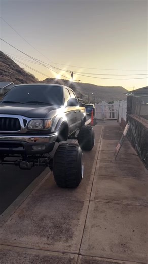 STRA8 FRONTIN #boggahz #trailgear