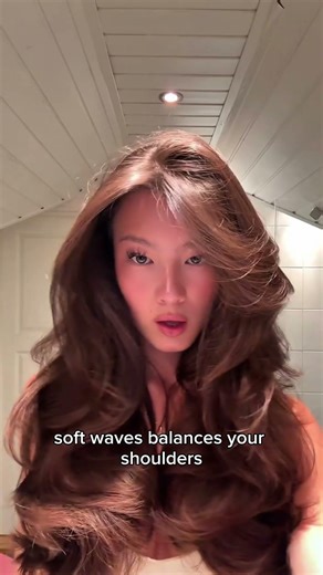 Stop ruining your outfit with the wrong hairstyle 👀✨Which top do you wear the most? 👇