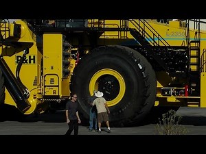 Facts on the worlds largest wheel loader