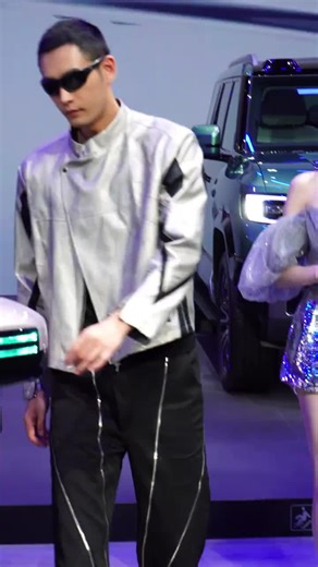 Auto show models #performance scene