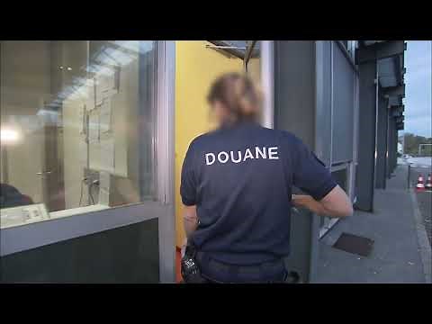 On enquête en caméra cachée dans une banque suisse