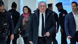 Procès des «assistants parlementaires du Modem» : François Bayrou relaxé