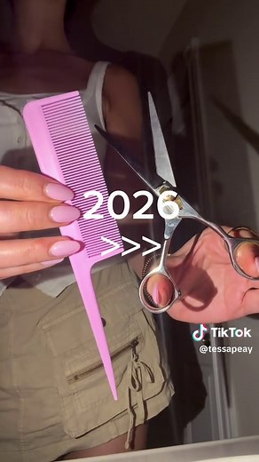 How to Trim Split Ends Effectively in 2025