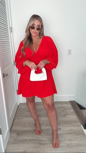 Christine Nicholson on Instagram: "This color is everything 😍. 🔗 drop the keyword “LOVE IT“ to receive a message with the deets. #StyleMeChristine #StyleMeChristine2 #TheFashionFinesser my stats: 5’8 I 200 lbs 36DD-34-46 calf: 16.8 inch"