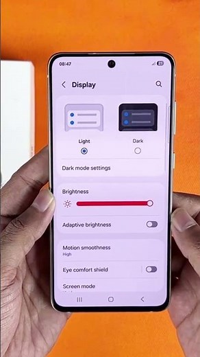 Samsung Galaxy S21 FE Display Revisited