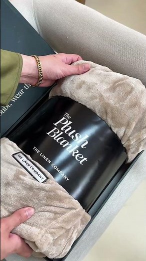 Unboxing The Plush Blanket — The Linen Company