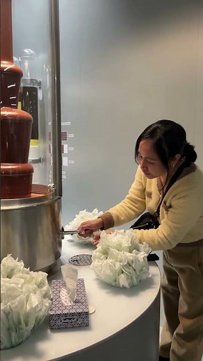Lindt Home of Chocolate - Factory Tour and Taste Testing #canadianimmigrantstory