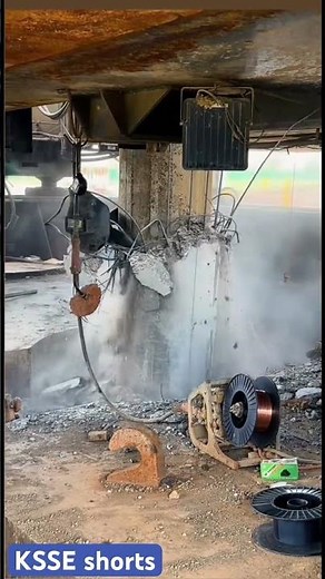 How Concrete Columns Are Demolished: Safe & Controlled Method #Construction #Demolition #Concrete