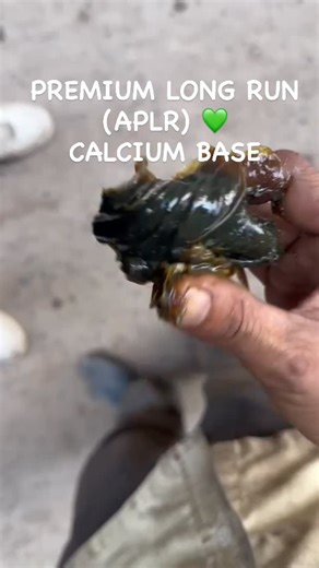 OIL GREASE HOUSE on Instagram: "PREMIUM LONG RUN (APLR) CALCIUM BASE TRANSPARENCY ON ITS PEAK INDIA’S LEADING AND PREMIUM QUALITY MANUFACTURER OF GREASES DM US +919971271270 FOR BUSINESS 🛢️ SMALL INVESTMENT AND HIGHER PROFITS 💶 CHANNEL PARTNER WELCOME #industrial #mechaniclife #growth #oil #grease"