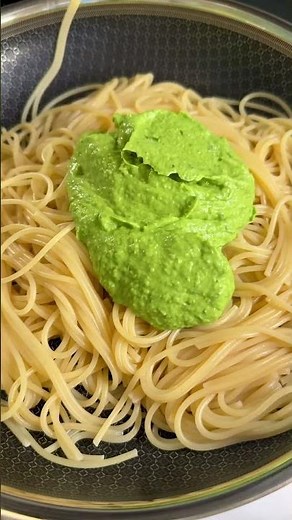 Creamy Avocado Pasta This recipe is quick, fresh and perfect for b...