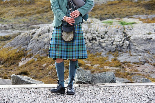 How to Make a Kilt [Scottish & Traditional] in 3 Easy Steps!