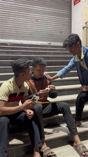 new air pods liye 😆 #explore #funny #comedy #memes #thebongfriends