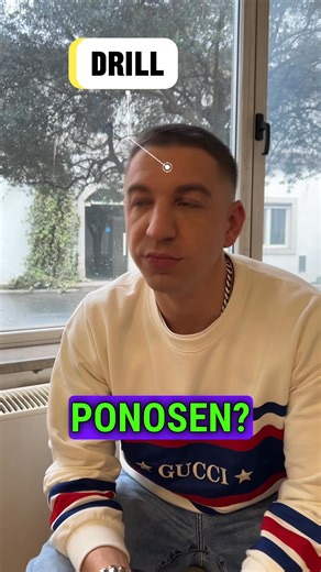 Drilla spremljamo in podpiramo že desetletja. Pred dnevi je izolski hitrobesednež napolnil ljubljansko Cvetličarno. A v njegovi karieri ni bilo vse posuto s cvetjem. Vprašali smo ga, kateri deli kariere so bili do zdaj najtežji? 💪 #drill #andrejbucar | TV Koper Capodistria