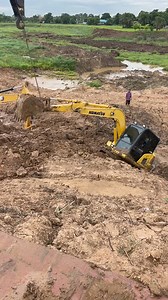 Excavator accident #excavator #grader #bachoe #truck #dozer #dumptruck #operator #mechanic #construction #mining #quarry #logging #caterpillar #bucyrus #terex #bobcat #liebherr #johndeere #volvo #mitsubishi #komatsu #kobelco #hitachi #sumitomo #doosan #hyundai #sany #xcmg #shantui #liugong | Alat Berat Manado
