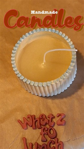 🔥 I hand-painted this tiny handmade candle vessel with a Minion inside… then topped it with “WHATZ FO LUNCH" Love the minions so much I made a candle about them.😆 We make weird, witchy, and fandom-inspired candles from our tiny kitchen in Manchester. If you're into chaos and nice smells, follow for more chaotic handmade candle drops 🔥 𝐌𝐞𝐬𝐬𝐚𝐠𝐞 𝐮𝐬 𝐭𝐨 𝐠𝐞𝐭 𝐲𝐨𝐮𝐫 𝐩𝐢𝐞𝐜𝐞 𝐨𝐟 𝐧𝐨𝐬𝐭𝐚𝐥𝐠𝐢𝐚 or 🕯️𝐒𝐡𝐨𝐩 𝐧𝐨𝐰 𝐨𝐧 𝐄𝐭𝐬𝐲 : https://magiclightcandless.etsy.com | Magic Li