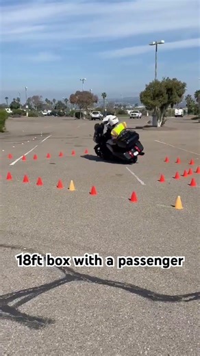 18ft Box With A Passenger