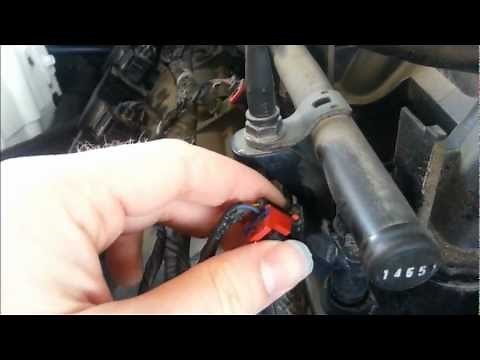 How to Remove Fuel Injector Connector Clip Hemi 5.7 HTWL