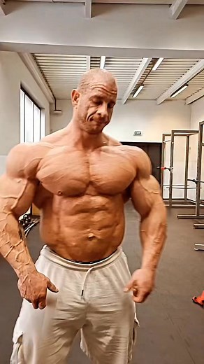 Bodybuilders news Michal Krizanek ifbb pro new Today video update #muscles #bodybuilding #gym #makegreatthebodybuildingagain #workout #culturismoitaliano #bodybuilder #bb212lbs #classic #ifbbpro | Culturismo Italiano