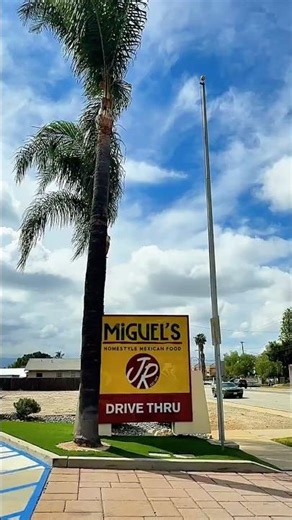 📍MIGUEL’S JR, Upland, CA #uplandca #upland #uplandEats #UplandFoodie