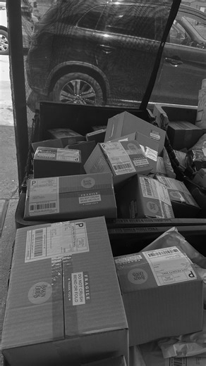 Andrea Cevallos on Instagram: "Un pedido que se va a California, LA 🇺🇸😱🏃🏿 @bakingods"