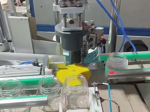 Square bottle labeling machine ，labeling machine | Henan Cyril Machinery Equipment Co.,LTD