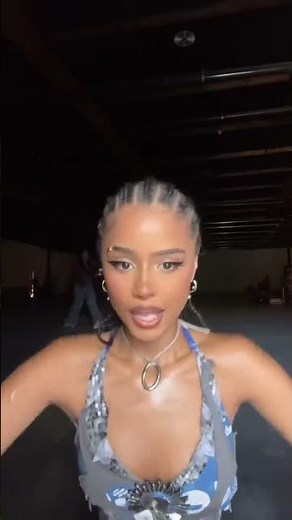 Tonight at midnight, DEBUT ALBUM DROP!!! #freshoutthegallery brought to you by YouTube