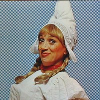 Corrie van Gorp - Hallo hallo songtekst