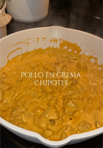 Pollo en crema con chipotle: Receta fácil y deliciosa