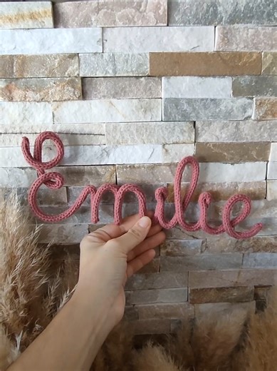 Comment réaliser des prénoms en tricotin facilement