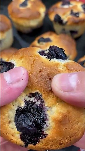 One of the best blueberry muffins recipes!I made a dozen of them and everyone in the family loved it