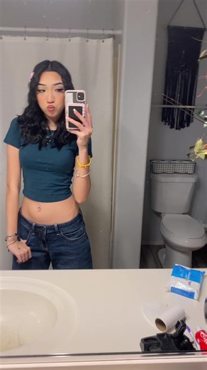 layuh (@_.layuh)’s videos with Cry For Me - The Weeknd