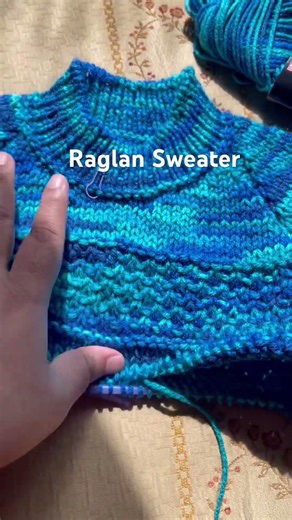 Knitting Raglan Sweater #knittig #knittingpatterns #shortvideo #crochet #knittingideas #art #shorts