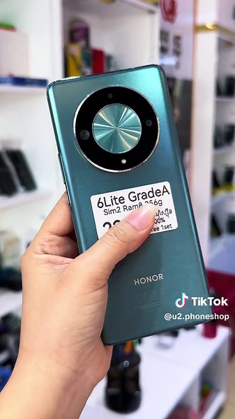 វីដេអូ​របស់ U2 PhoneShop (@u2.phoneshop) ជាមួយ original sound - U2 PhoneShop