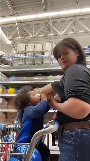 Big Boobs || Brest Feeding || Big Boobs No Bra Challenge || #tiktokchallenge #nobragaming #nobra