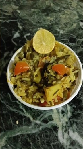 Spring onion rice recipe by sushma patiyal #tasty #cooking #recipe #homemade