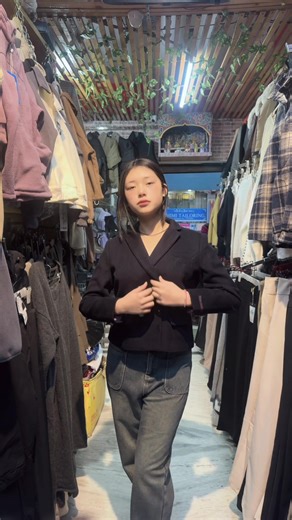 Explore Stylish Crop Blazer Designs for Winter Fashion