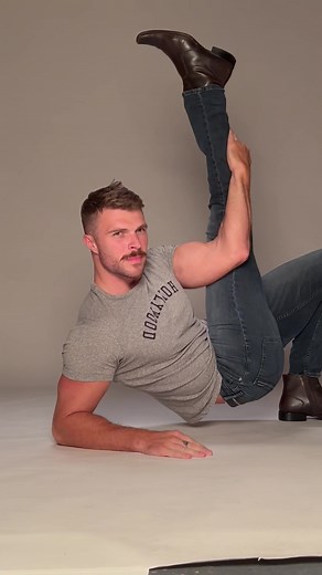 Model Interview with Hollywood Bruisers: Behind the Scenes