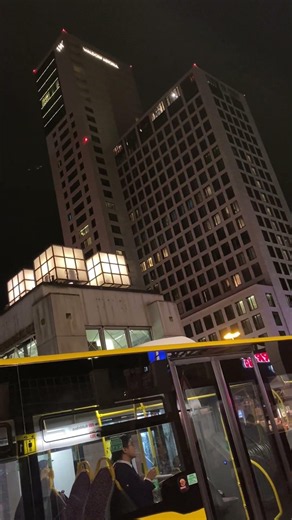 2/4 - 29.Mai 2026 Abends In Berlin Am Bahnhof Zoologischer Garten + Waldorf Astoria 030 BLN CITY BER